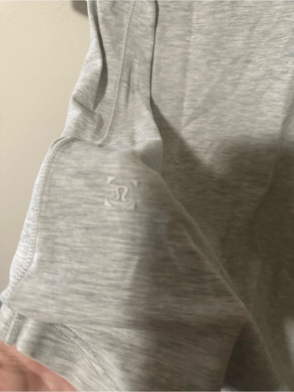 Lululemon men’s Heather gray cotton short sleeve tshirt fits like a medium - Picture 4 of 6